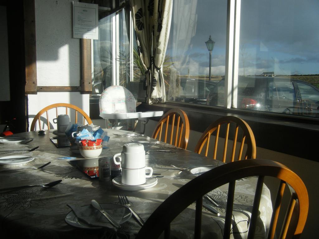 Tudor Court Hotel Swansea Ngoại thất bức ảnh