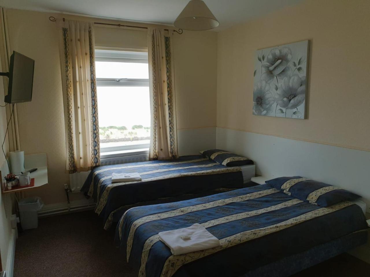 Tudor Court Hotel Swansea Ngoại thất bức ảnh