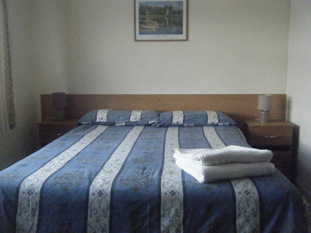 Tudor Court Hotel Swansea Phòng bức ảnh